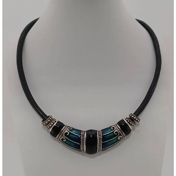 CHICO'S Green & Black Enamel Boho Black Leather Cord Silver Pendant Necklace - Picture 1 of 4